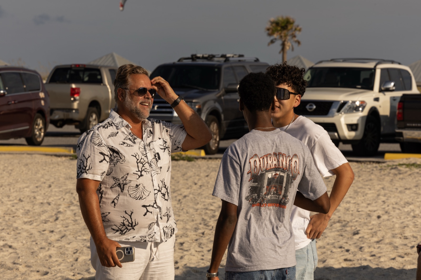 Friends catching up at the beach